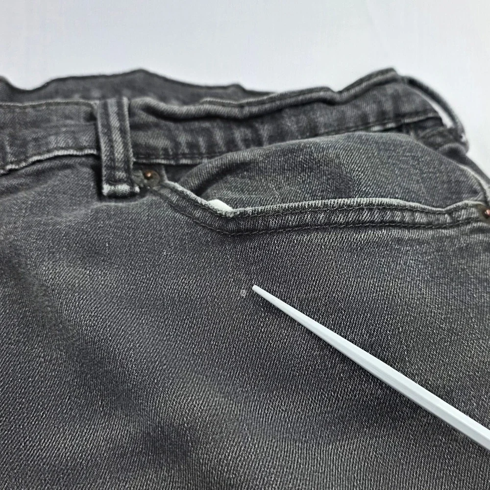 Levis 505 Regular Fit Faded Black Jeans Mens 40x32 (Measures 40x30) 2015